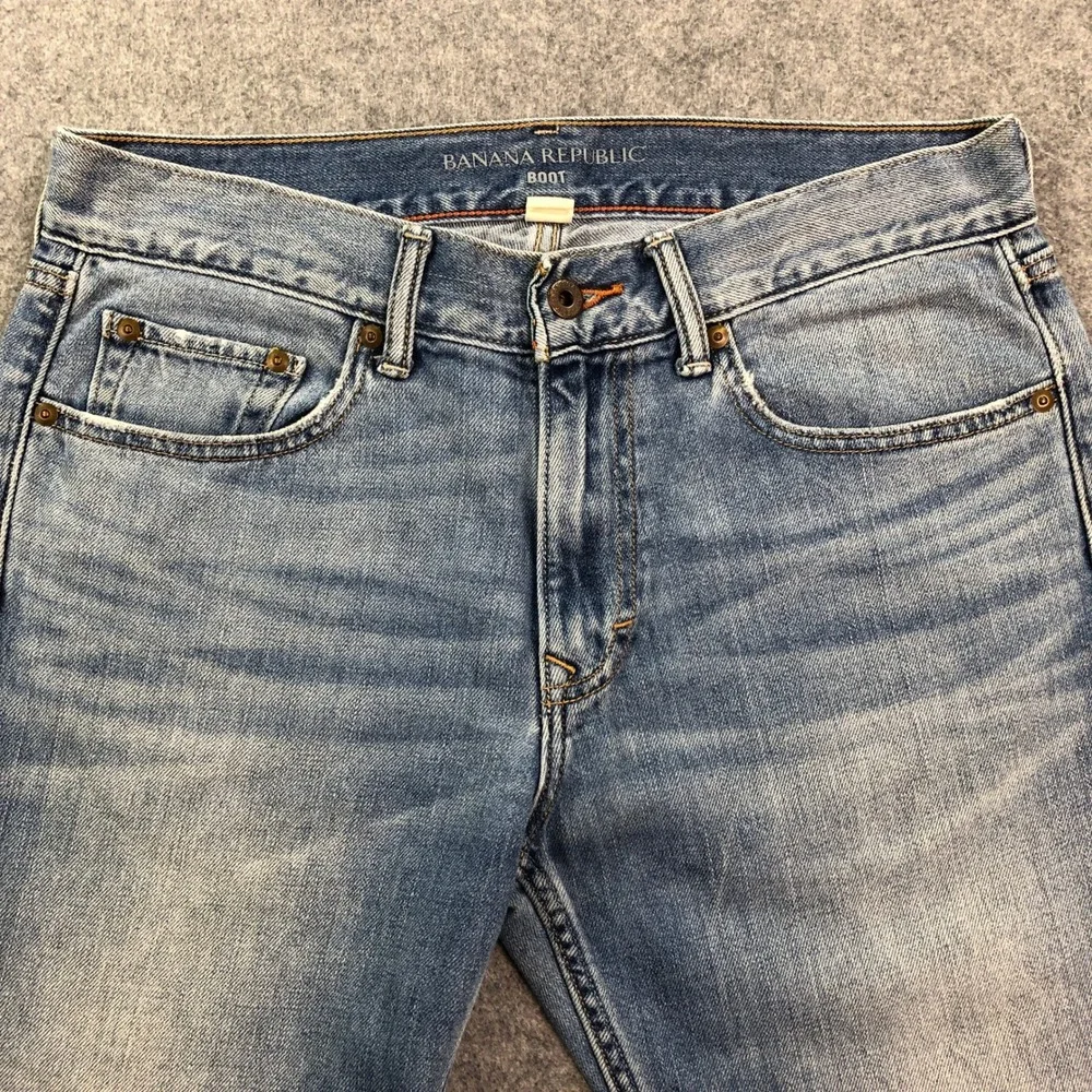 Banana Republic Mens Jeans 30x30 (fits 32x30) Bootcut Blue Light Wash
